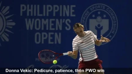 Donna Vekic relaxed with a pedicure before PWO win