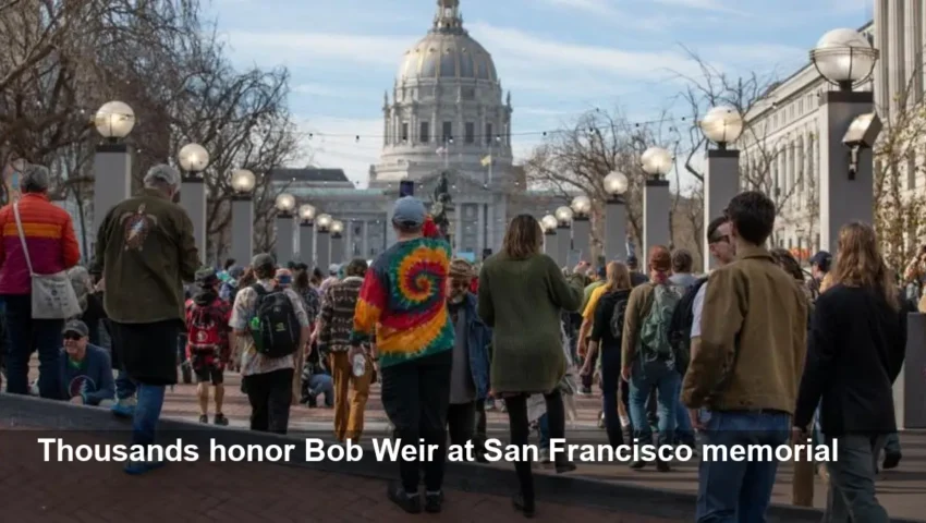 John Mayer Joins Crowd to Celebrate Bob Weir's Life